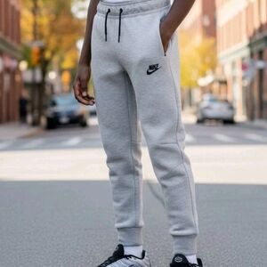 NIKE TECH FLEECE JOGGERS JUNIOR KIDS SIZE L GRAY FD3287-063